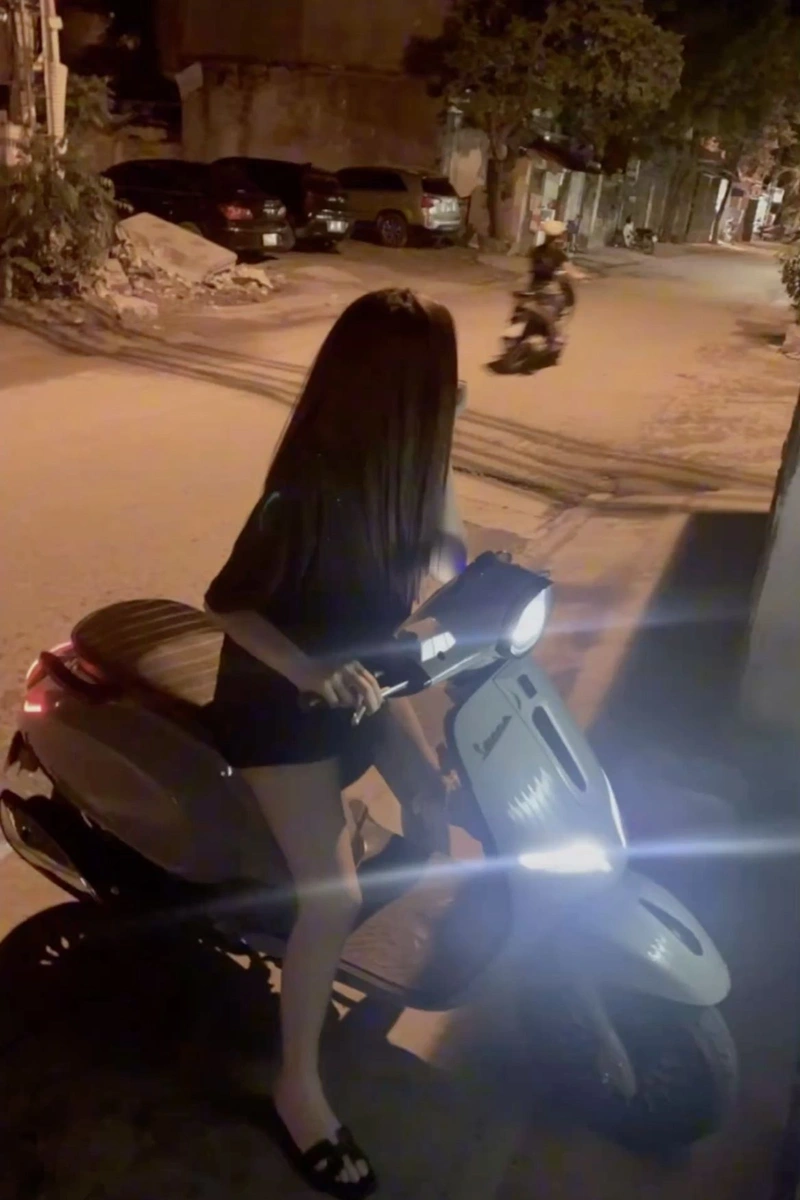 Hình ảnh girl phố quyến rũ kiêu sa