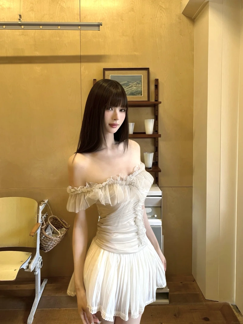 Hình avatar gái xinh váy lưới dâm đãng 2K
