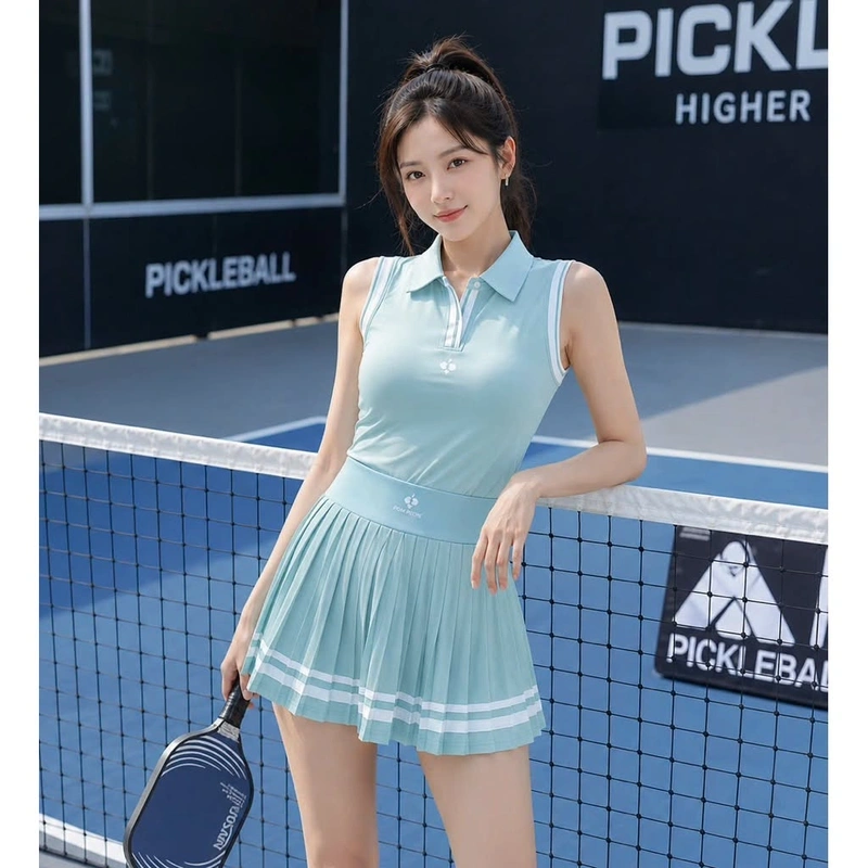 Hình gái xinh chơi pickleball với thân hình nóng bỏng gợi cảm