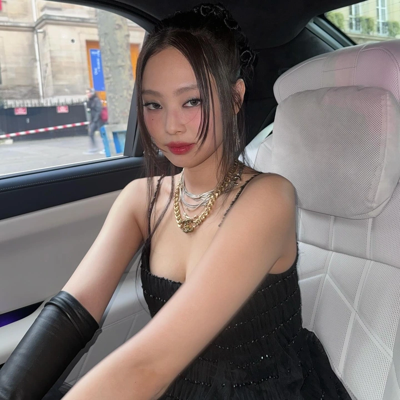 Jennie BlackPink khỏa thân gợi dục không che 4K