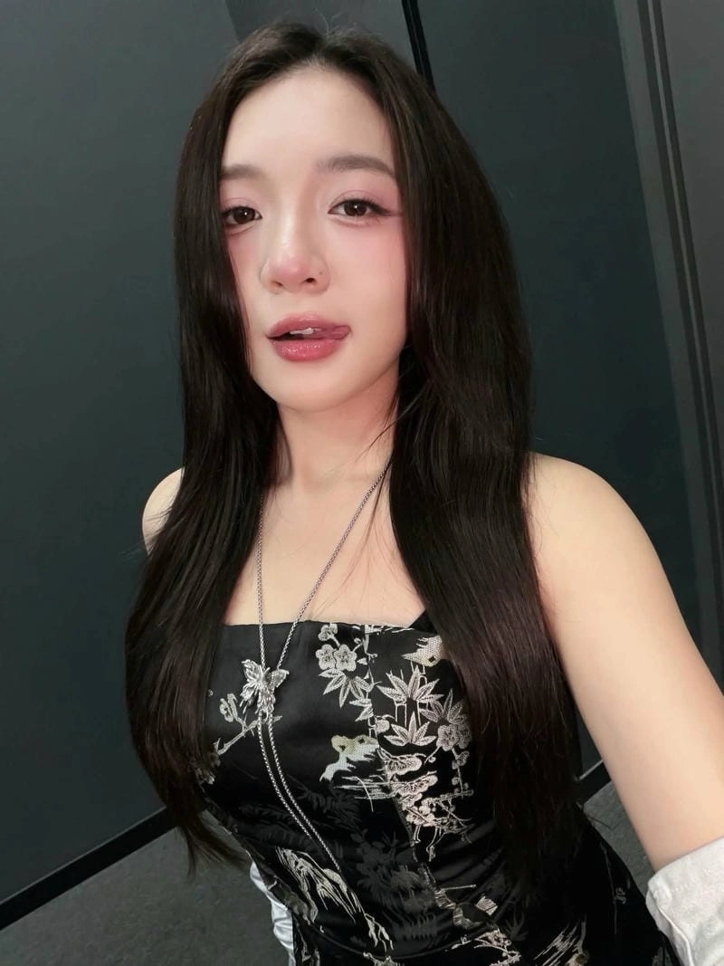 Mc Phương Thảo bikini sexy thể hiện phong cách riêng biệt
