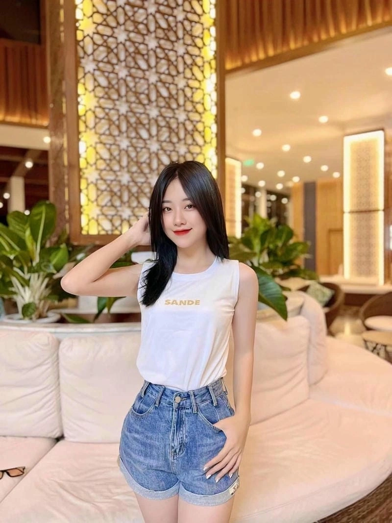 Nét đẹp Thảo Lee mang diện mạo rạng rỡ hài hòa