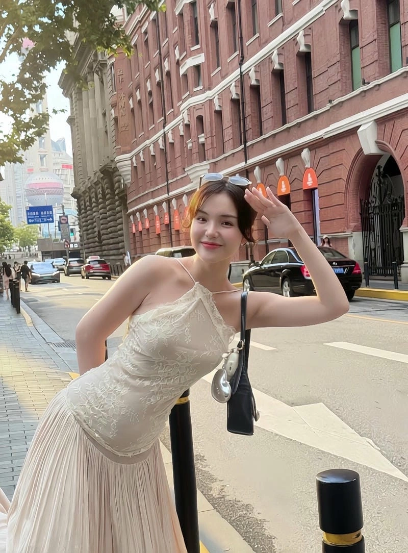 Người đẹp Nhật Hạ sở hữu nét duyên thanh tú