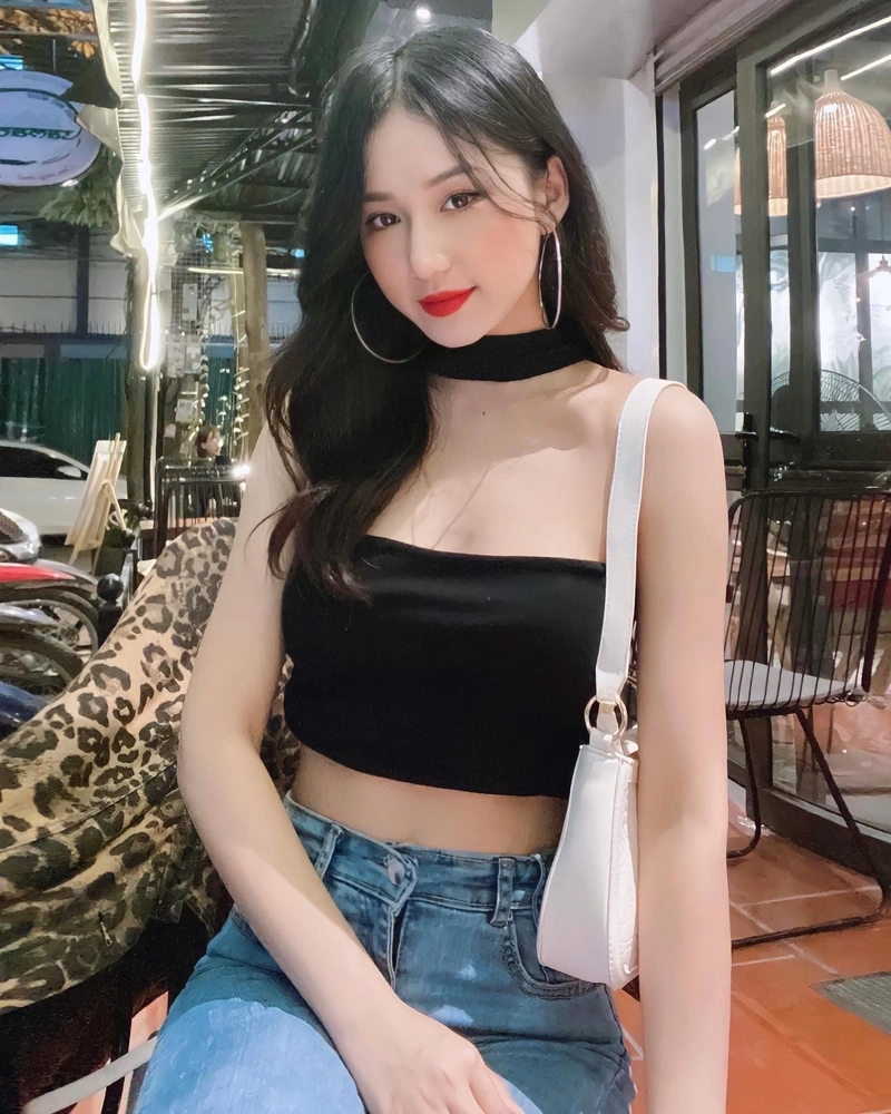 Như Lê TikToker sexy cởi hết khoe hàng siêu phẩm