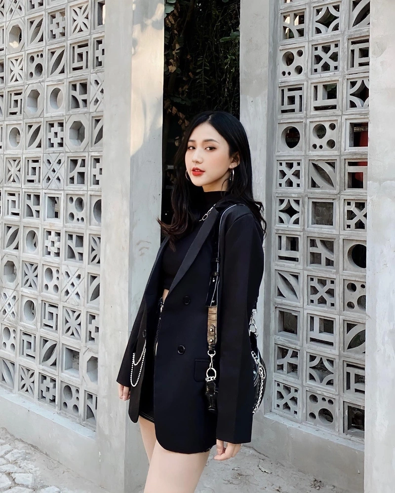 Như Lê TikToker sexy với thân hình dâm đãng