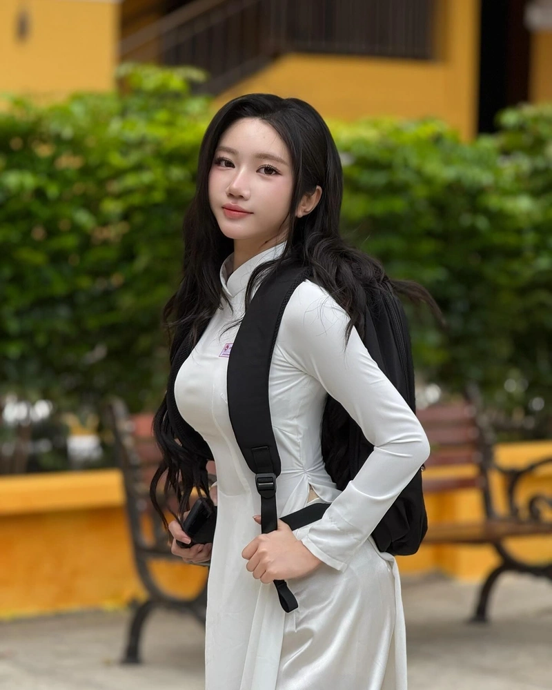 Orange lột hết đồ lộ hàng vòng một to