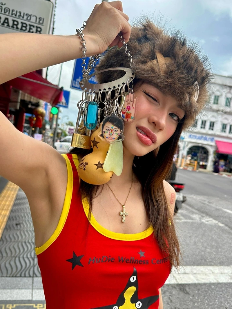 Trần Đoàn Bảo Ngọc sexy ngực khủng không che